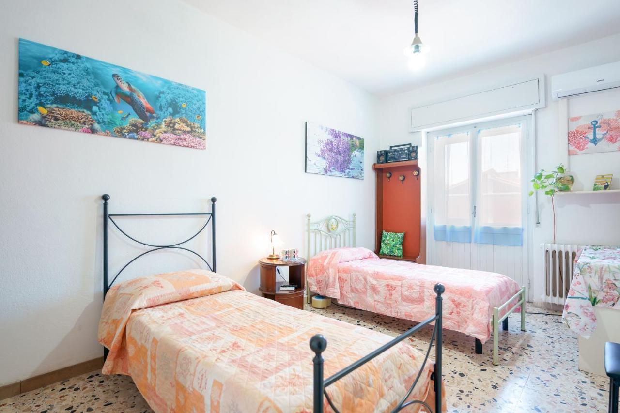 B&B Pothos - Eng Ita - Air Conditioning Wi-Fi Fridge Netflix Local Guide - Aria Condizionata, Frigo, Internet, Guida Locale Каляри Екстериор снимка